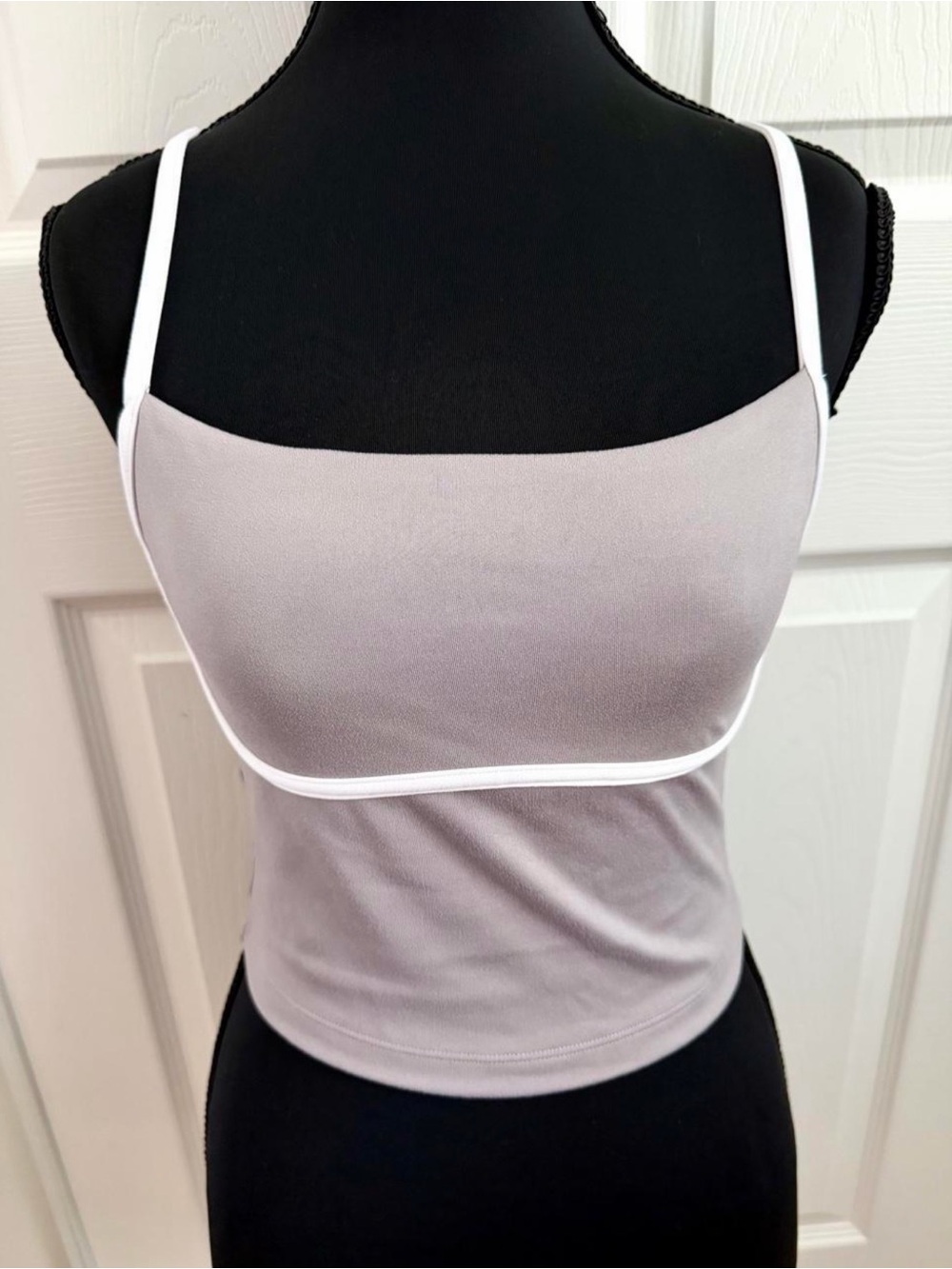 gilly hicks recharge grey contrast trim cami crop tank
